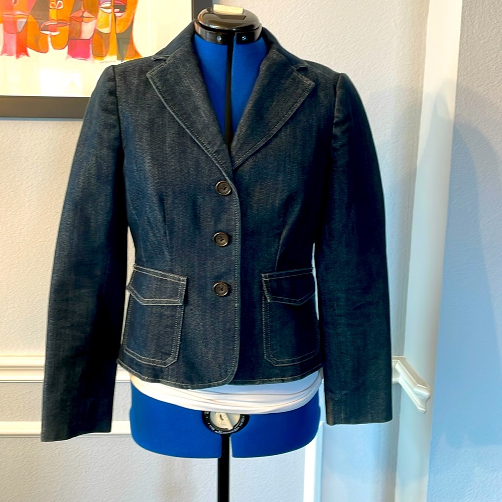 Ann Taylor denim blazer in indigo blue size 2P.